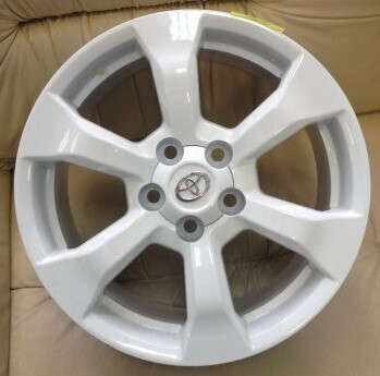 Диск Replica La Ty70 17x7 5x114.30 ET39 DIA60.10 W Диск Replica La Ty70 17x7 5x114.30 ET39 DIA60.10 W